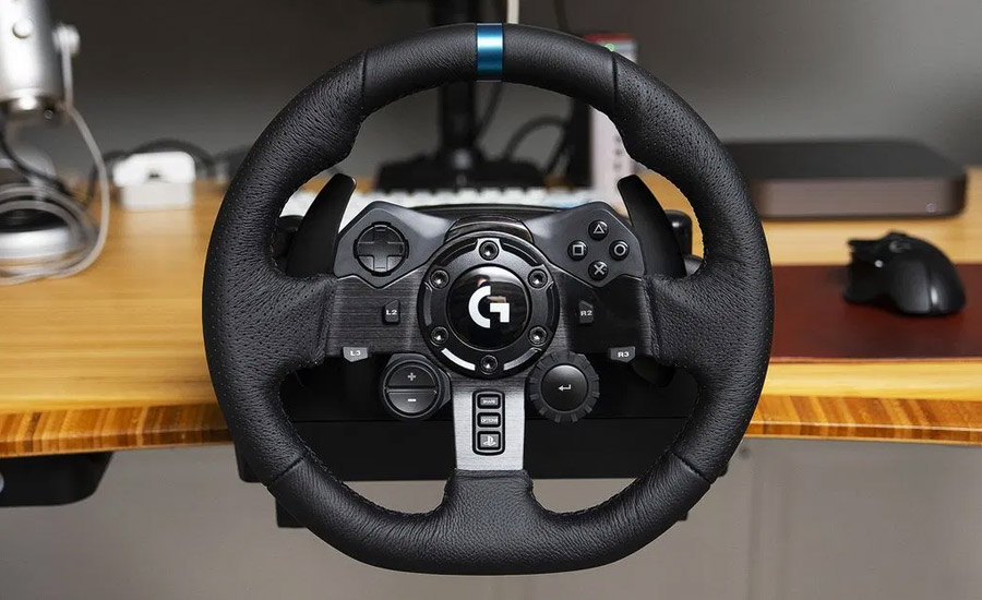 Volant Logitech G923 : la compétition auto dans votre salon