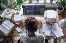 Comment créer un logiciel : guide complet pour développer votre propre application pas à pas