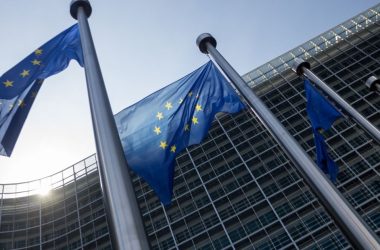 L'Union européenne émet des conseils sur la façon de ne pas violer la section «Utilisation interdite de la loi sur l'IA