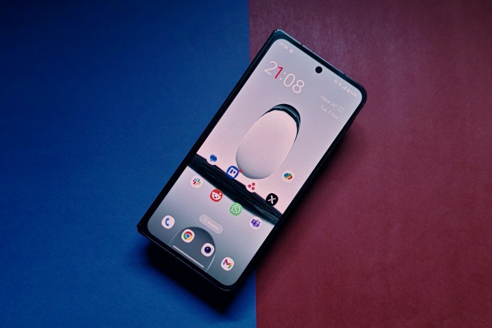 Écran d'accueil de l'édition OnePlus Open Apex.