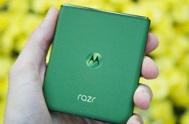 Motorola Razr Plus (2025) pourrait enfin obtenir sa mise à niveau du trottoir régulier