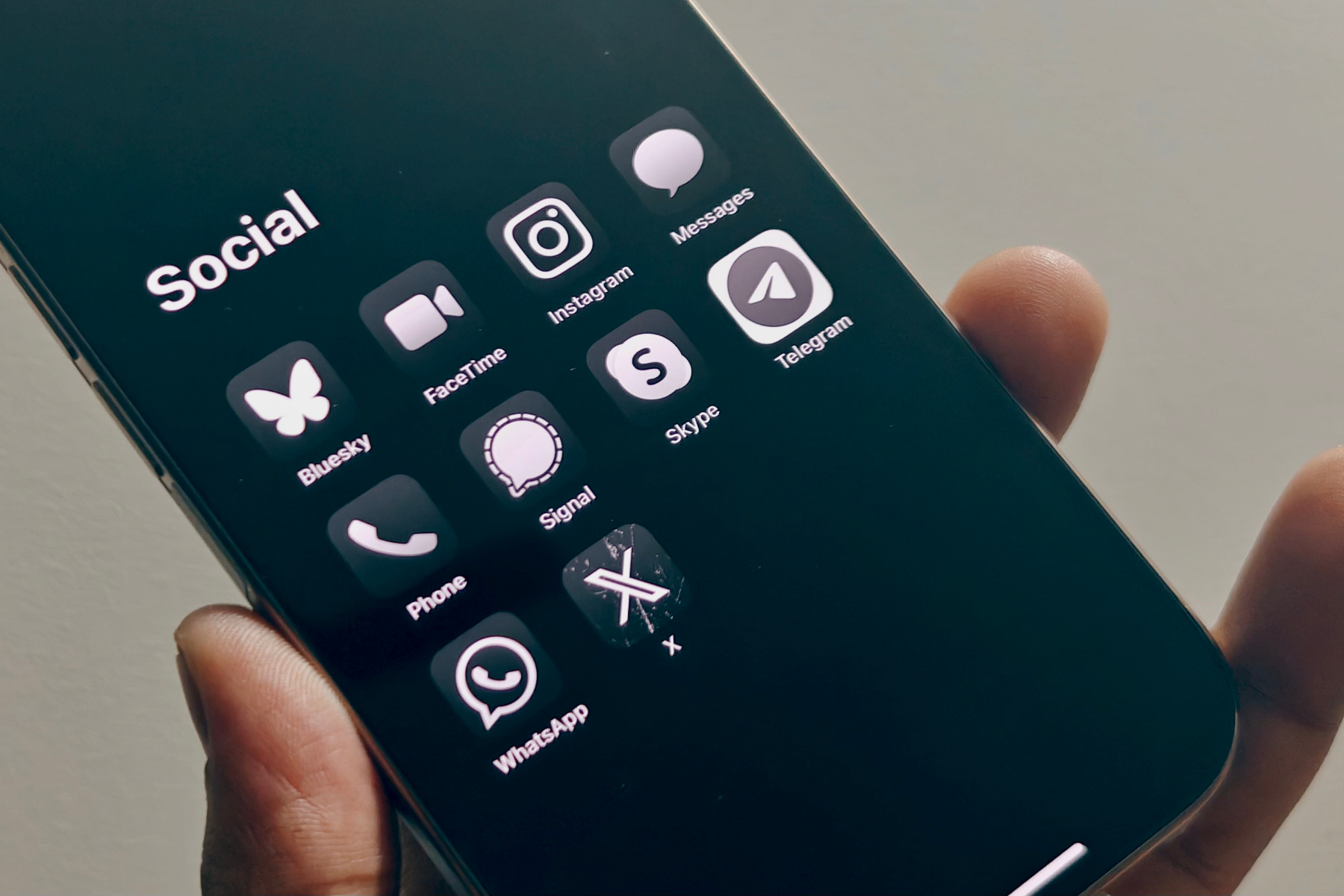 Applications de médias sociaux sur un iPhone. 