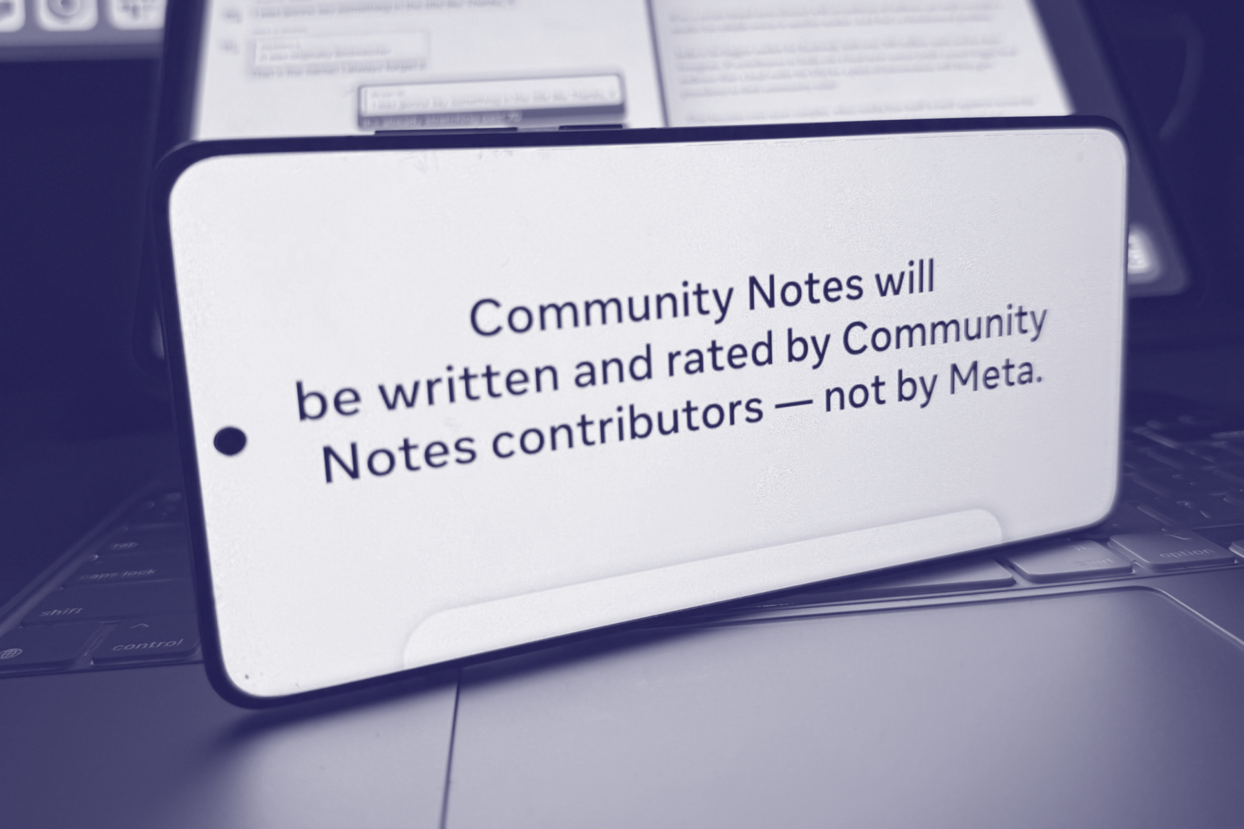 Slogan pour les notes communautaires de Meta