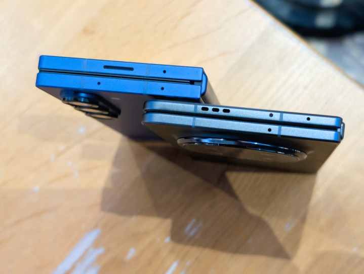 Épaisseur de l'Oppo Trouver N5 vs la galaxie z pli 6 6