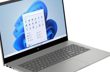 Cet ordinateur portable HP Envy avec copilote et un écran de 17 pouces sont de 450 $