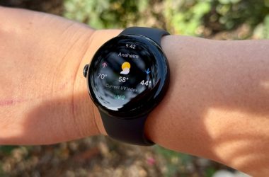 Google rend plus difficile d'appeler accidentellement le 911 avec votre montre de pixel
