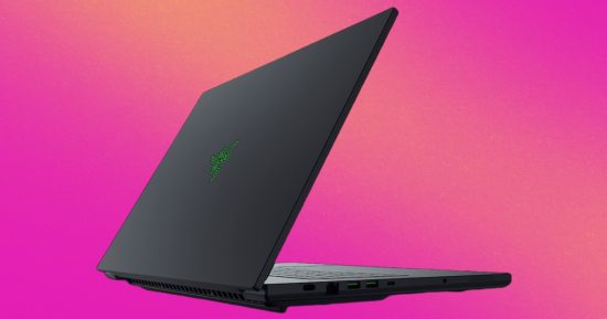 La nouvelle lame 18 de Razer sert un énorme saut de performance RTX 5000