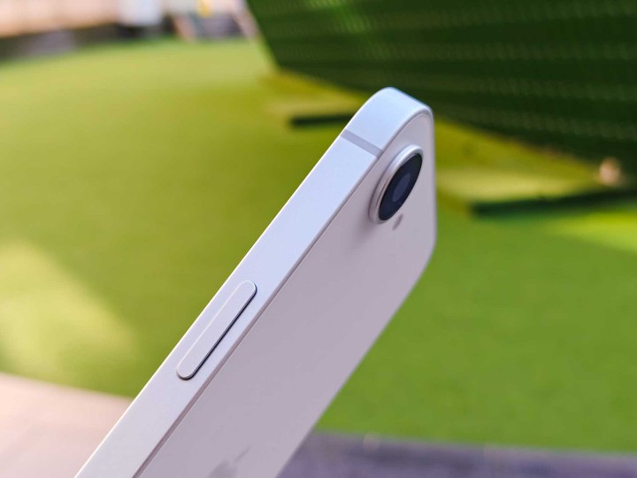 Les boutons de l'iPhone 16E