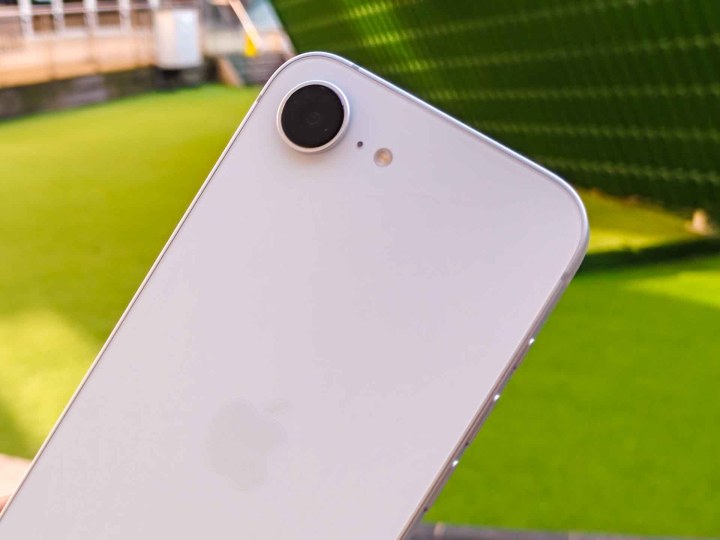 La caméra sur l'iPhone 16E