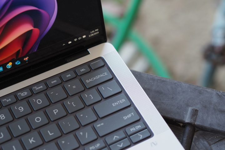 HP EliteBook X G1A View Down Down montrant le haut-parleur.