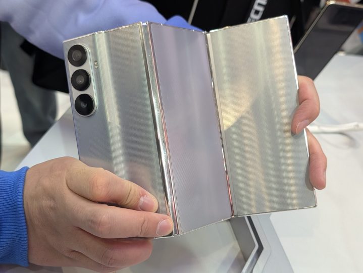 Tecno Phantom Ultimate 2 Double charnière Système