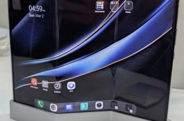 Mon premier regard sur Super Slim Tri-Fold Tecno Phantom Ultimate 2 m'a impressionné