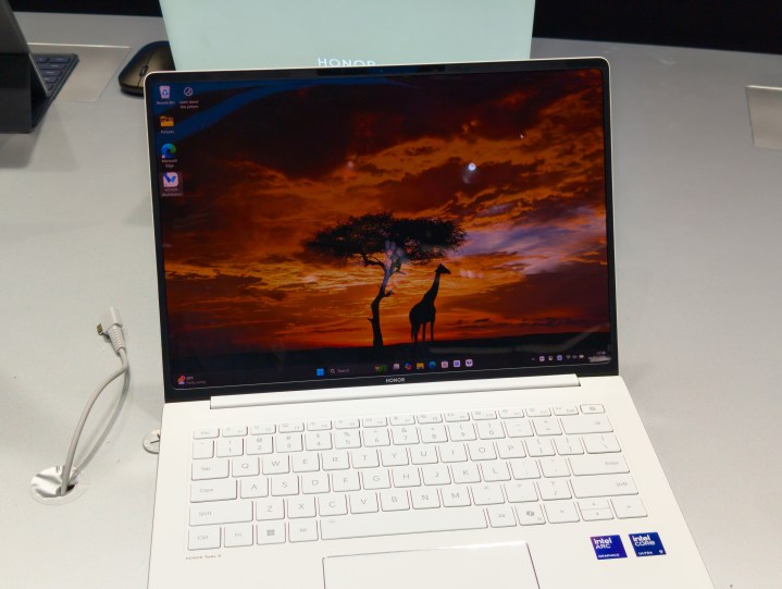 The Honor Magicbook Pro 14 en blanc