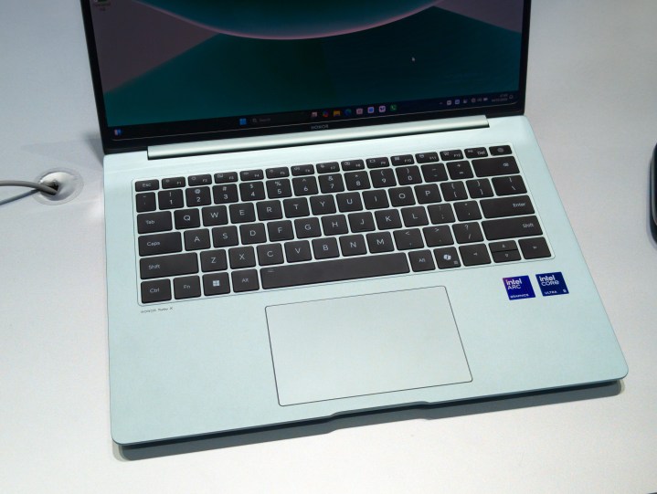 Le clavier sur l'honneur Magicbook Pro 14 en vert