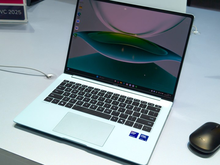 The Honor MagicBook Pro 14 en vert