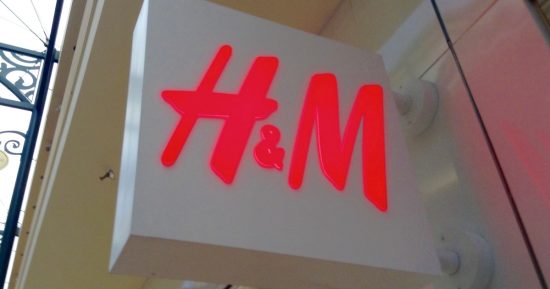 Doppelgangers numériques à apparaître dans les annonces H&M