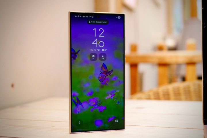 L'écran de verrouillage dans une UI 7 sur le Samsung Galaxy S24 Ultra.