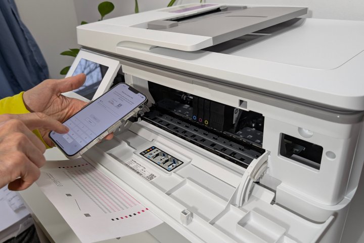 L'application HP Smart a simplifié la configuration de l'OfficeJet Pro 9730E.