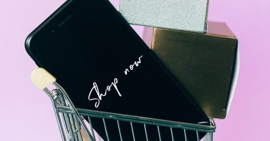 Application d'achat `` alimentée par AI, aurait été alimentée par l'homme,