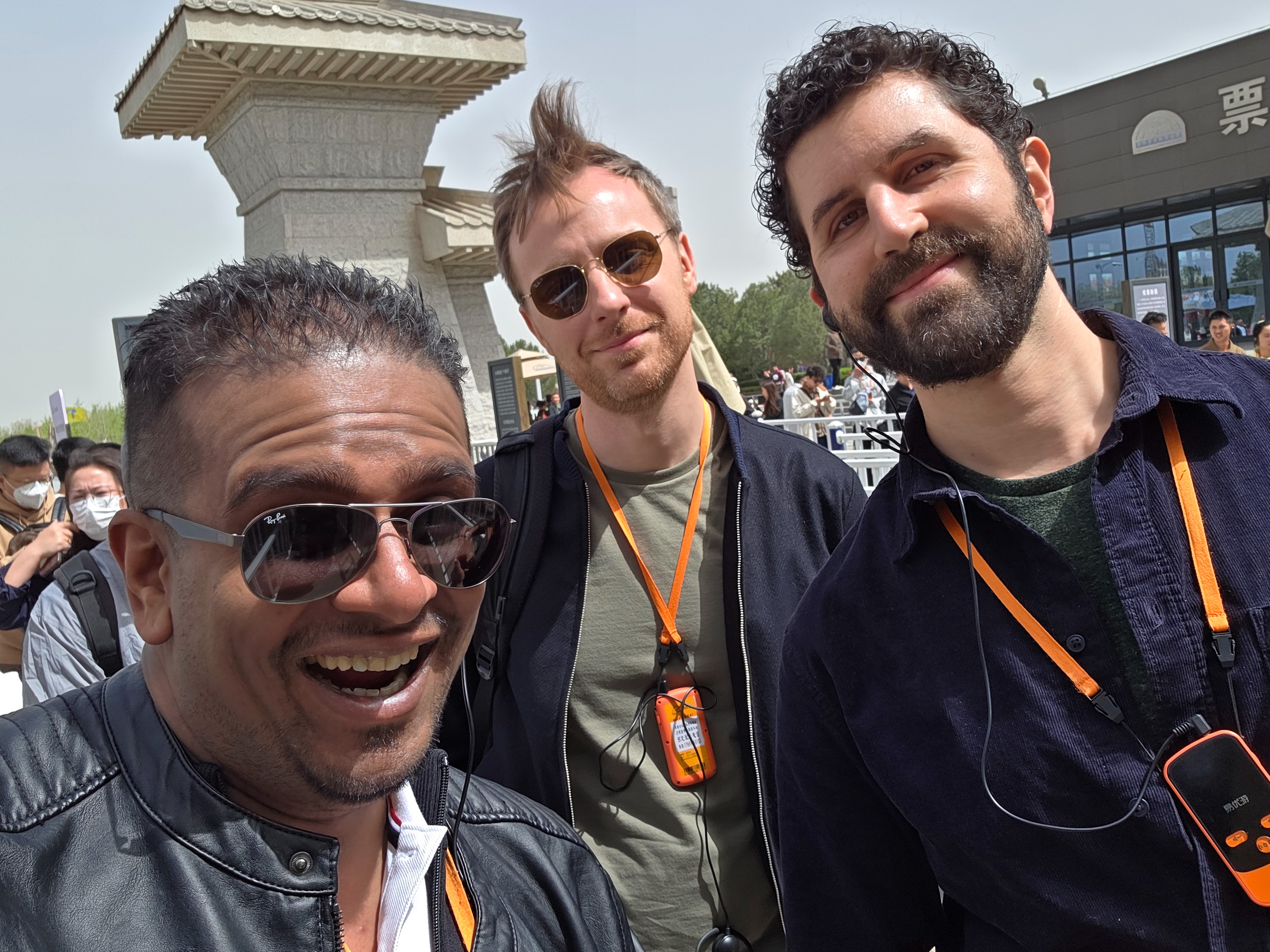 Portrait selfie capturé sur la recherche x8 ultra