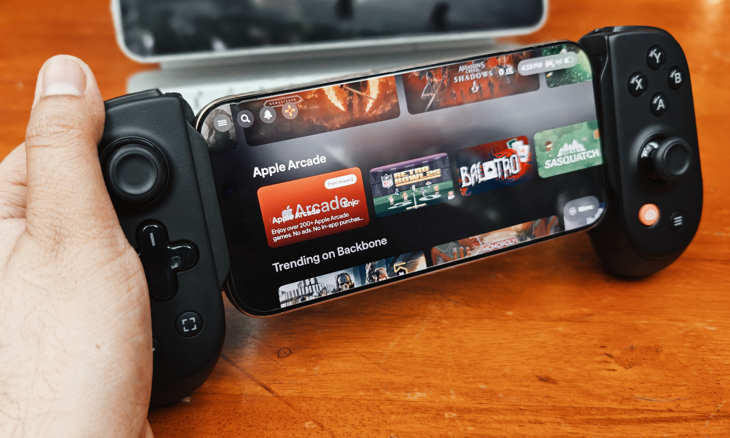 Titres de jeu dans l'application mobile pour Contrôleur Pro Backbone.