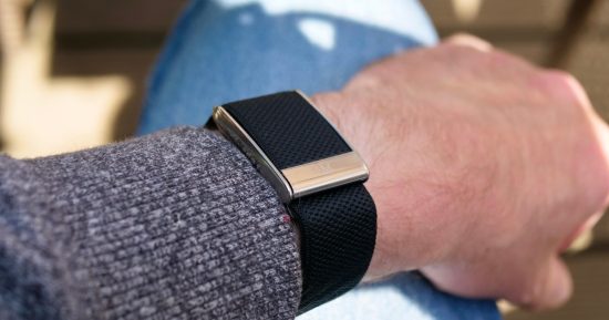 4 Whoop 5.0 Fonctionne l'Apple Watch Series 11 doit voler