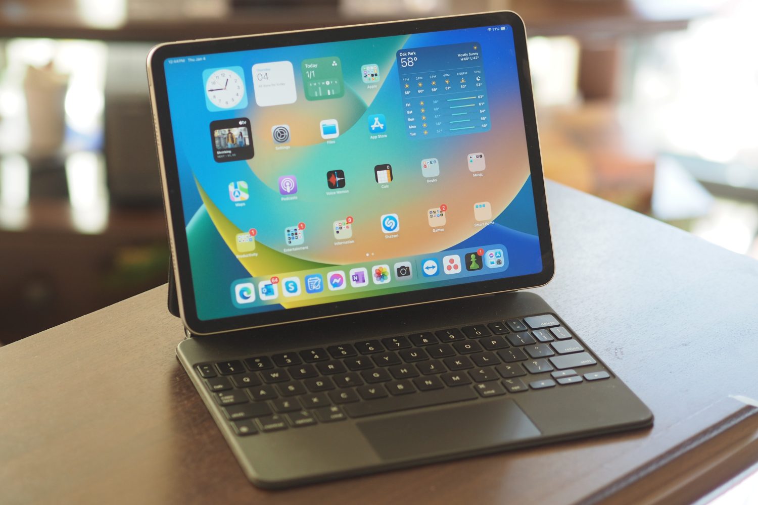 Apple iPad Pro 11 avec le clavier Apple Magic.