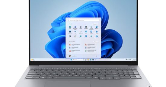 Cet ordinateur portable Lenovo Thinkbook est un vol à 49%