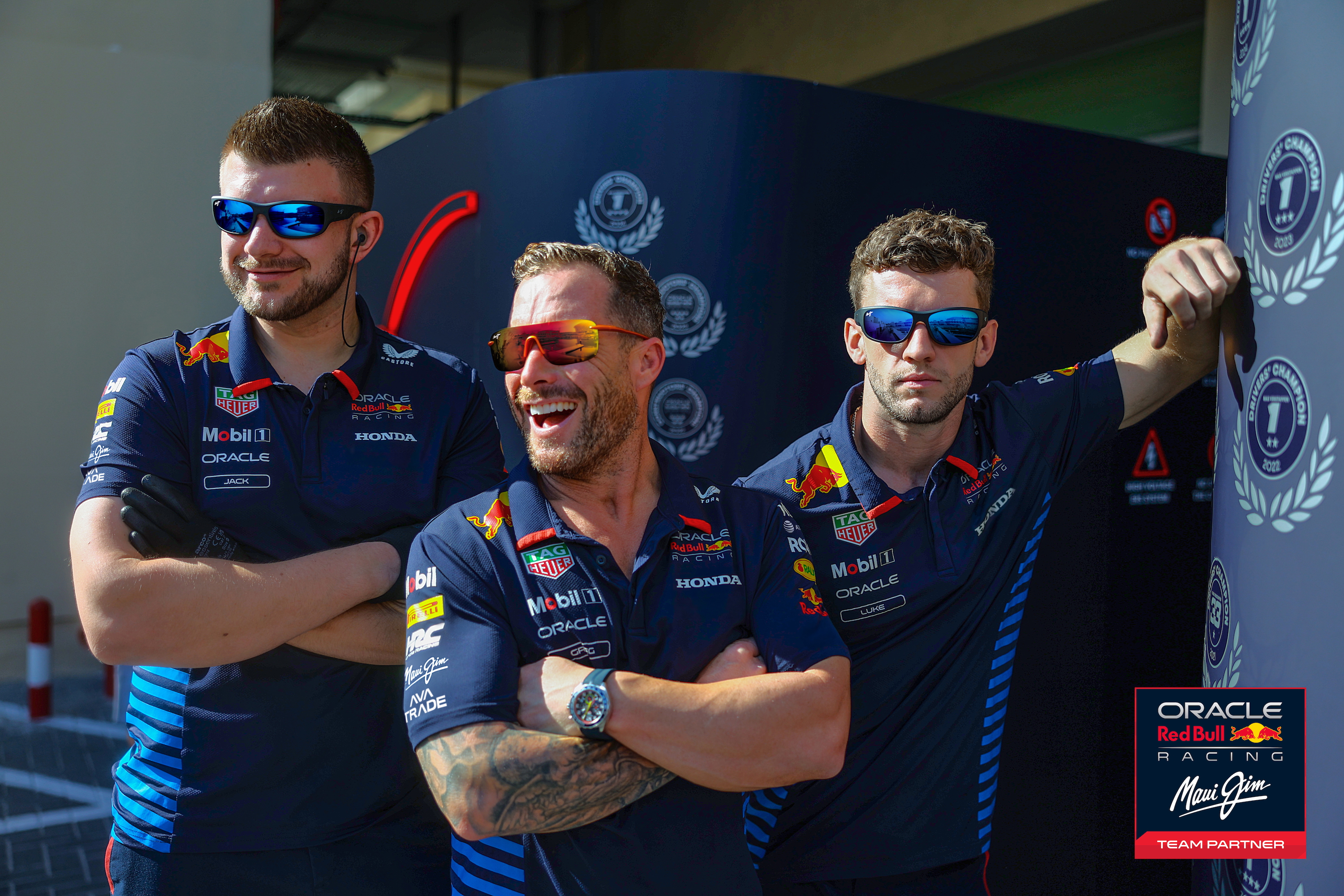 Une image promotionnelle montrant des lunettes de soleil Maui Jim.