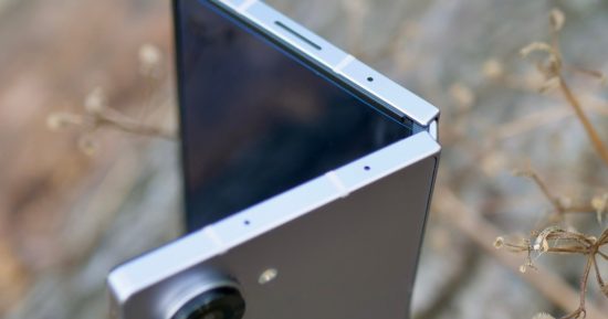 De nouvelles images de «le plus mince du monde» montrent ce que le Galaxy Z Fold 7 est contre