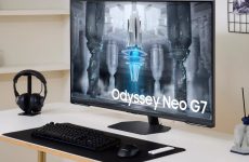 Le moniteur de jeu Samsung Odyssey Neo G7 est de 55% de réduction, mais il y a une prise