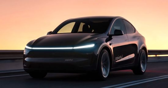 Regardez les passagers prendre les premiers promenades dans Tesla Robotaxis