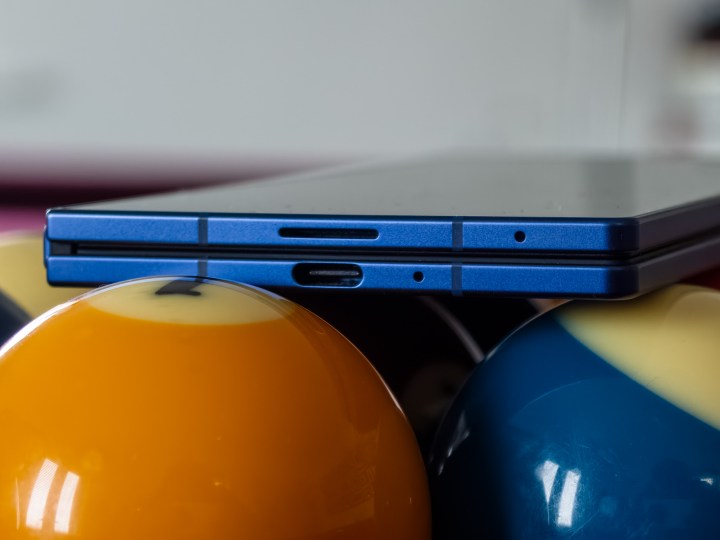 Profil mince et port USB-C sur le Galaxy Z pli 7 7