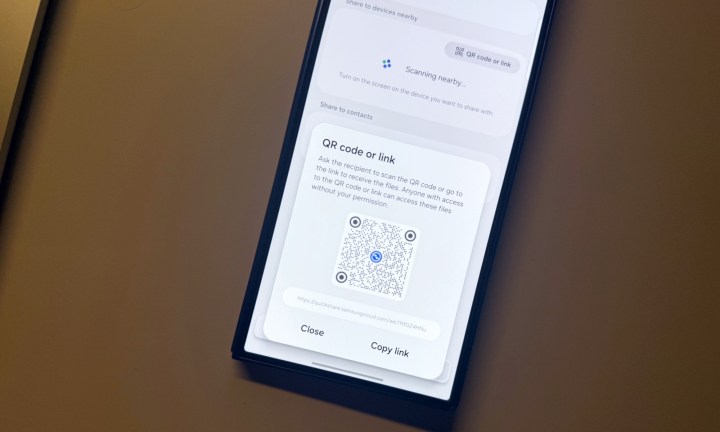 Partage rapide dans une UI 8 sur Samsung Galaxy Z Fold 7.