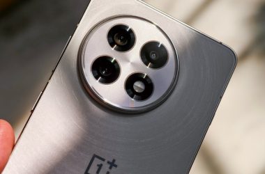Le OnePlus 13R est à un prix de la journée Amazon de tous les temps bas