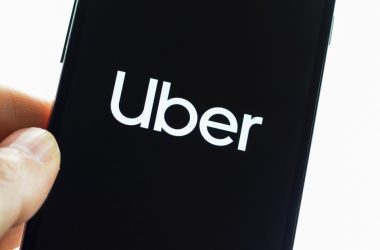 Uber déplace des équipements dans la race robotaxi