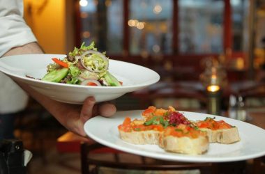 Yelp utilisant l'IA pour transformer vos moments gastronomiques en vidéos de restaurants rapides