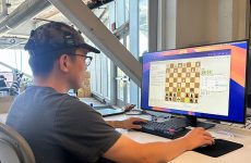 Aveuglé par des bots d'échecs de l'IA brutaux? Celui-ci pense comme un humain
