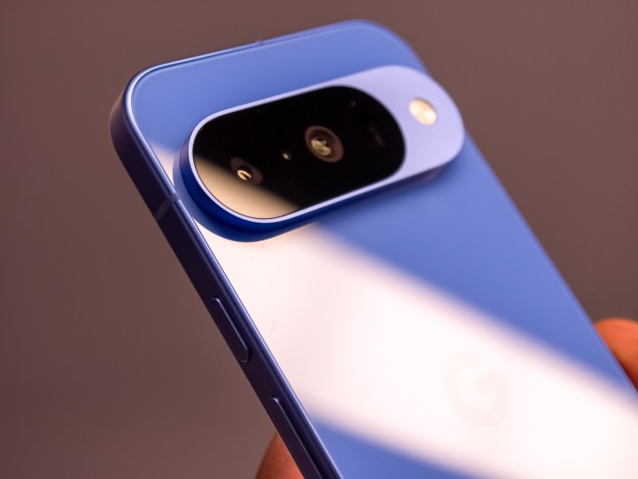 Google Pixel 10 Indigo