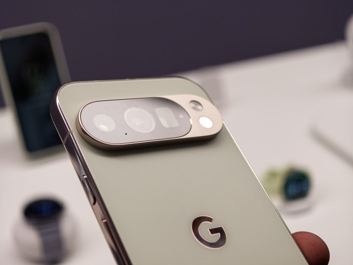 Google Pixel 10 Pro / 10 Pro XL Jade