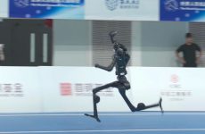 Ce robot humanoïde a dominé les événements de piste aux «Jeux olympiques du robot»