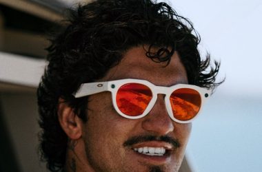 Les lunettes intelligentes Oakley X Meta sont désormais disponibles en pré-commande