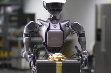 Regardez Nvidia Boss offrir aux robots humanoïdes un nouveau «cerveau» plus puissant
