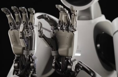 Regardez la précision effrayante des doigts humains de ce robot