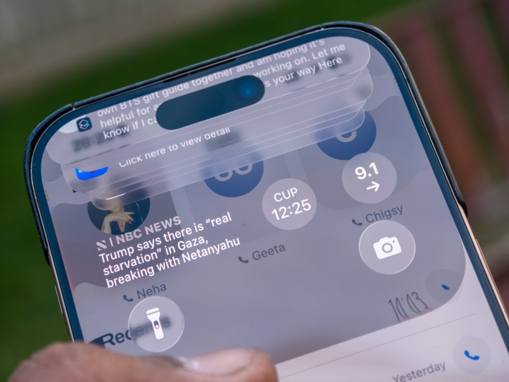 Verre liquide en vigueur sur iOS 26 Beta publique fonctionnant sur l'iPhone 16 Pro