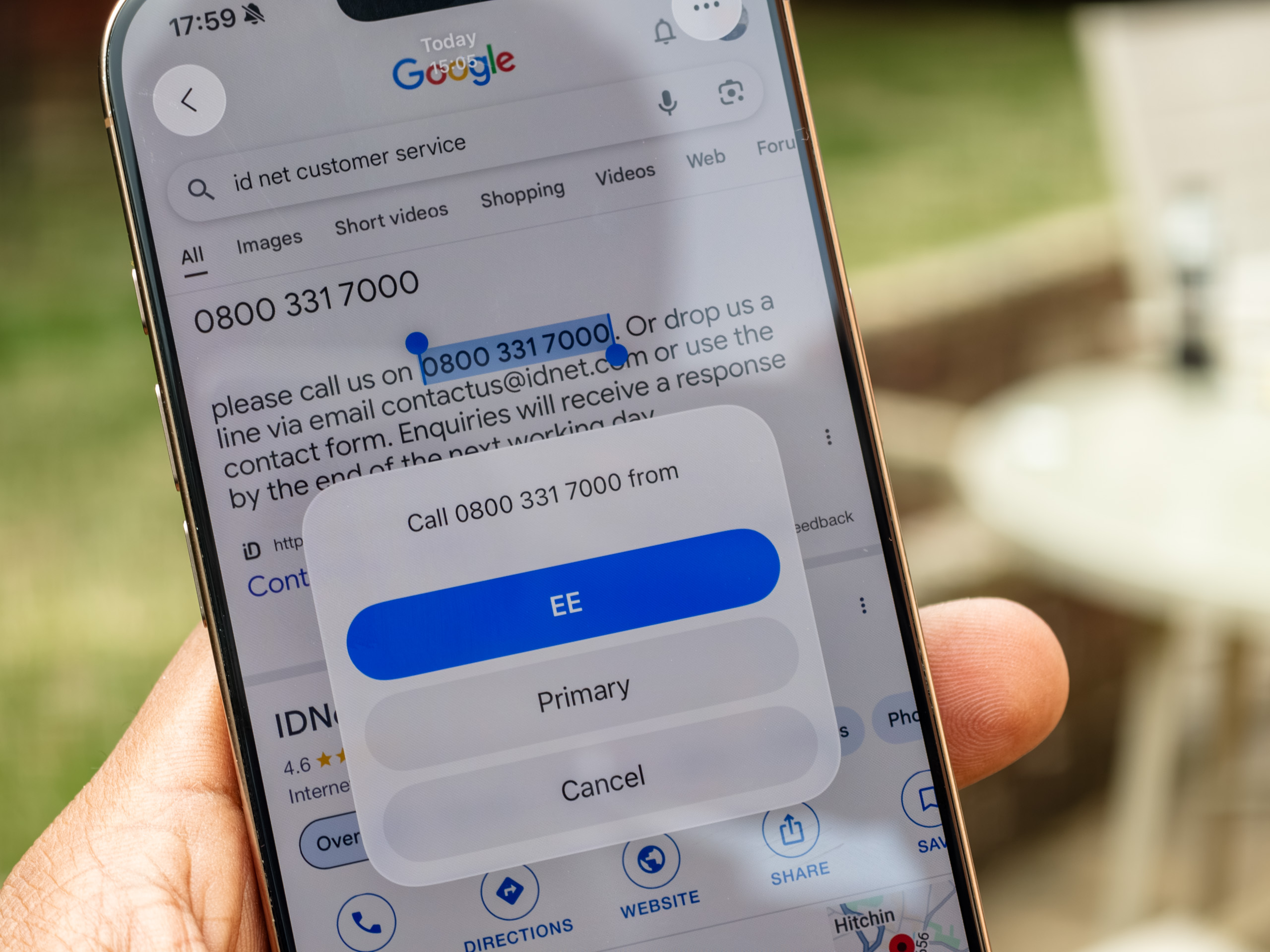 Menus de numérotation contextuelle dans le développeur iOS 26 Beta 1 fonctionnant sur l'iPhone 16 Pro