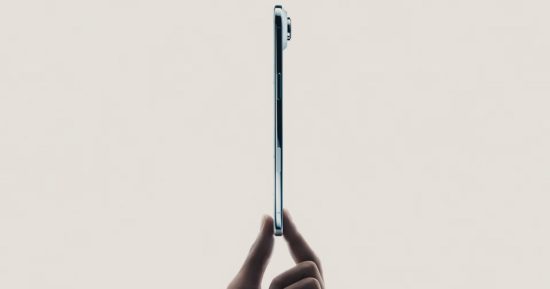 l'iPhone Air se tarit bien contre la flexion, mais vous ne voulez toujours pas vous asseoir dessus