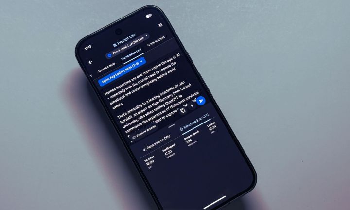 En donnant un tour de l'application Google AI Edge Gallery sur le Pixel 10 Pro.