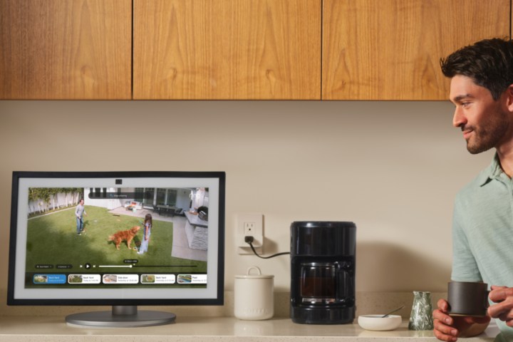 Regarder un flux vidéo via Alexa +