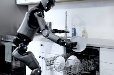 Ce robot humanoïde a fait la lessive, maintenant regardez-le faire la vaisselle